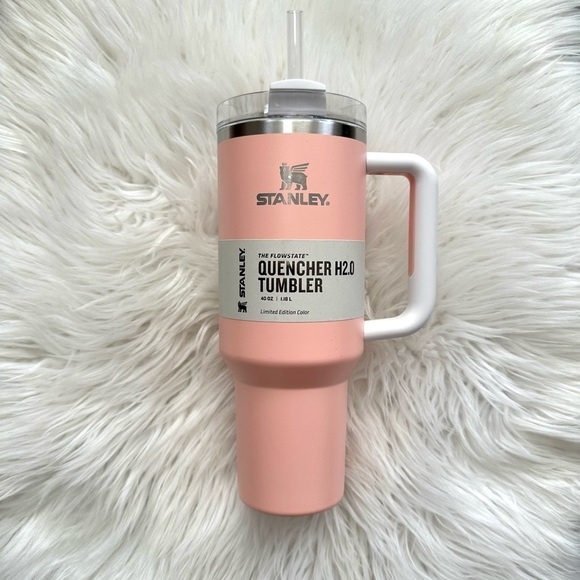 Stanley 40 oz. Adventure Quencher H2.O Flowstate Tumbler Peach - Picture 1 of 4